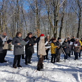 Wir singen auch im Schnee.